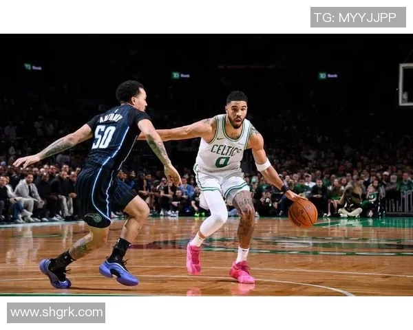 塔图姆荣获月度最佳球员，实至名归